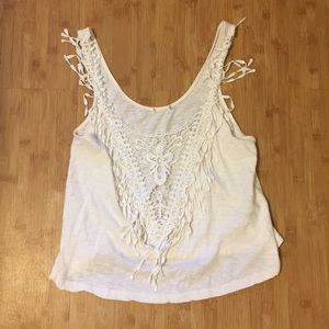 White forever 21 tank top with ruffles